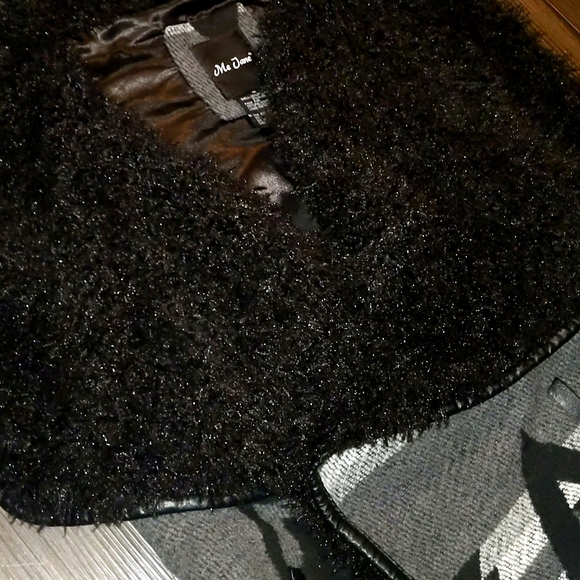 Vintage Style Aztec Black and Grey Vest - Picture 2 of 5